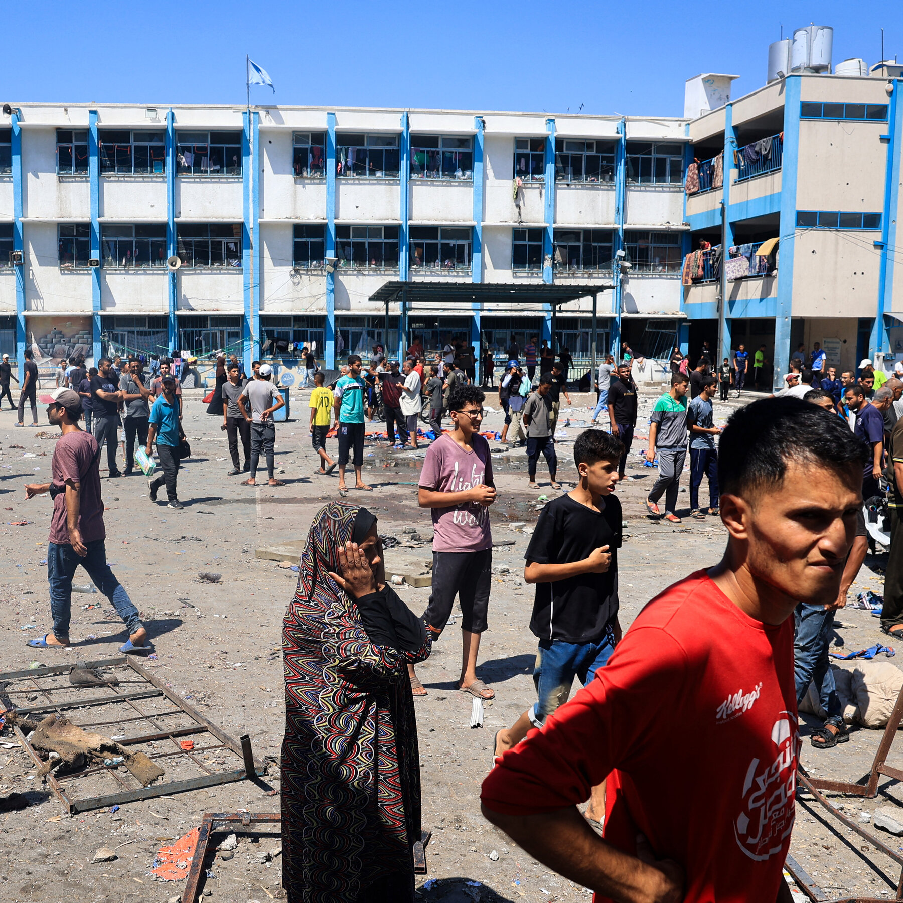 Israeli Strikes Kill Over 20 and Hit Another U.N. Building in Gaza