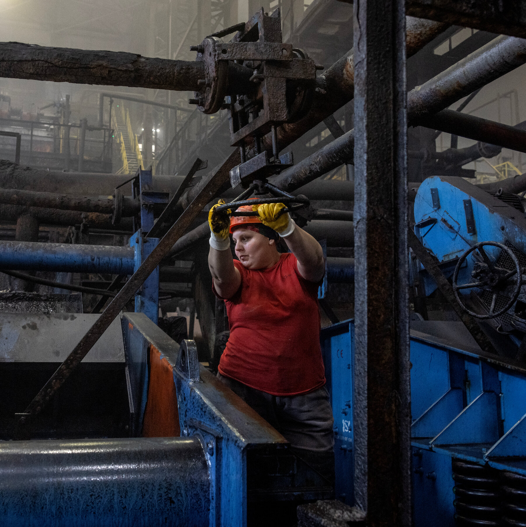 War Is Draining Ukraine’s Male-Dominated Work Force. Enter the Women.