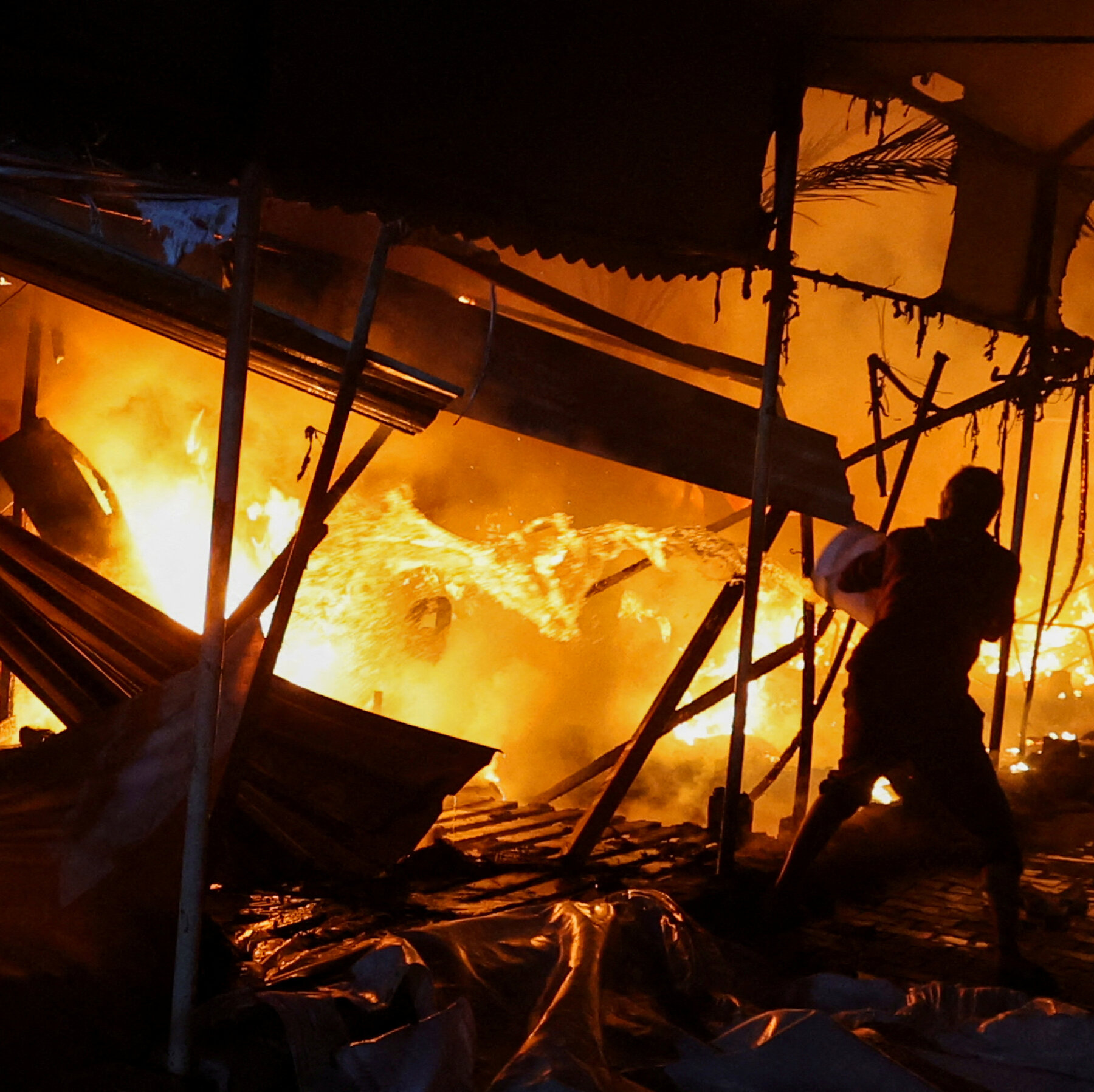 Live Updates: Israeli Strike Hits Central Gaza Hospital Complex