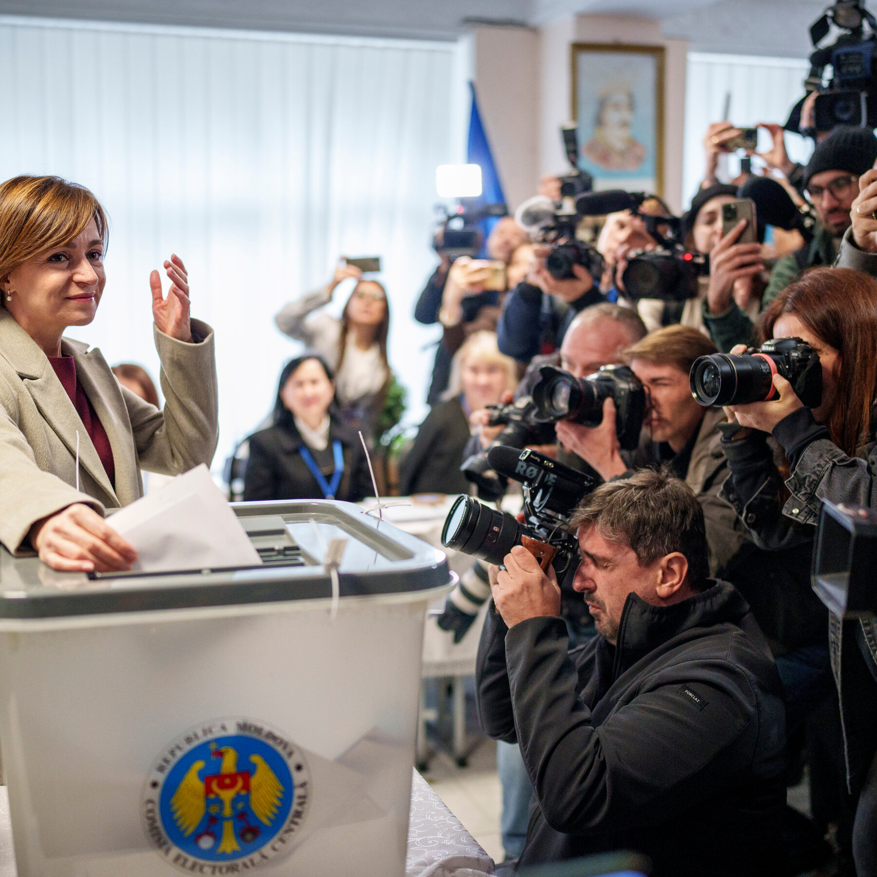 Moldova Referendum on Goal of E.U. Membership Passes by a Thin Margin