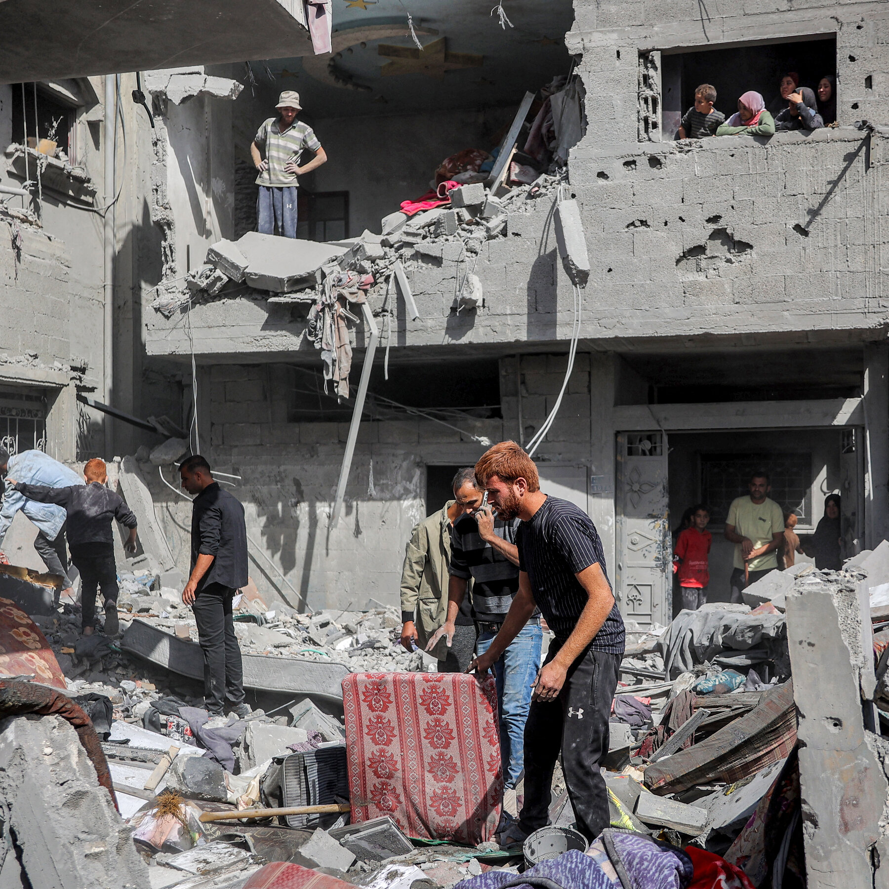 Live Updates: U.S. and Israeli Spy Chiefs Meet for Gaza Cease-Fire Talks