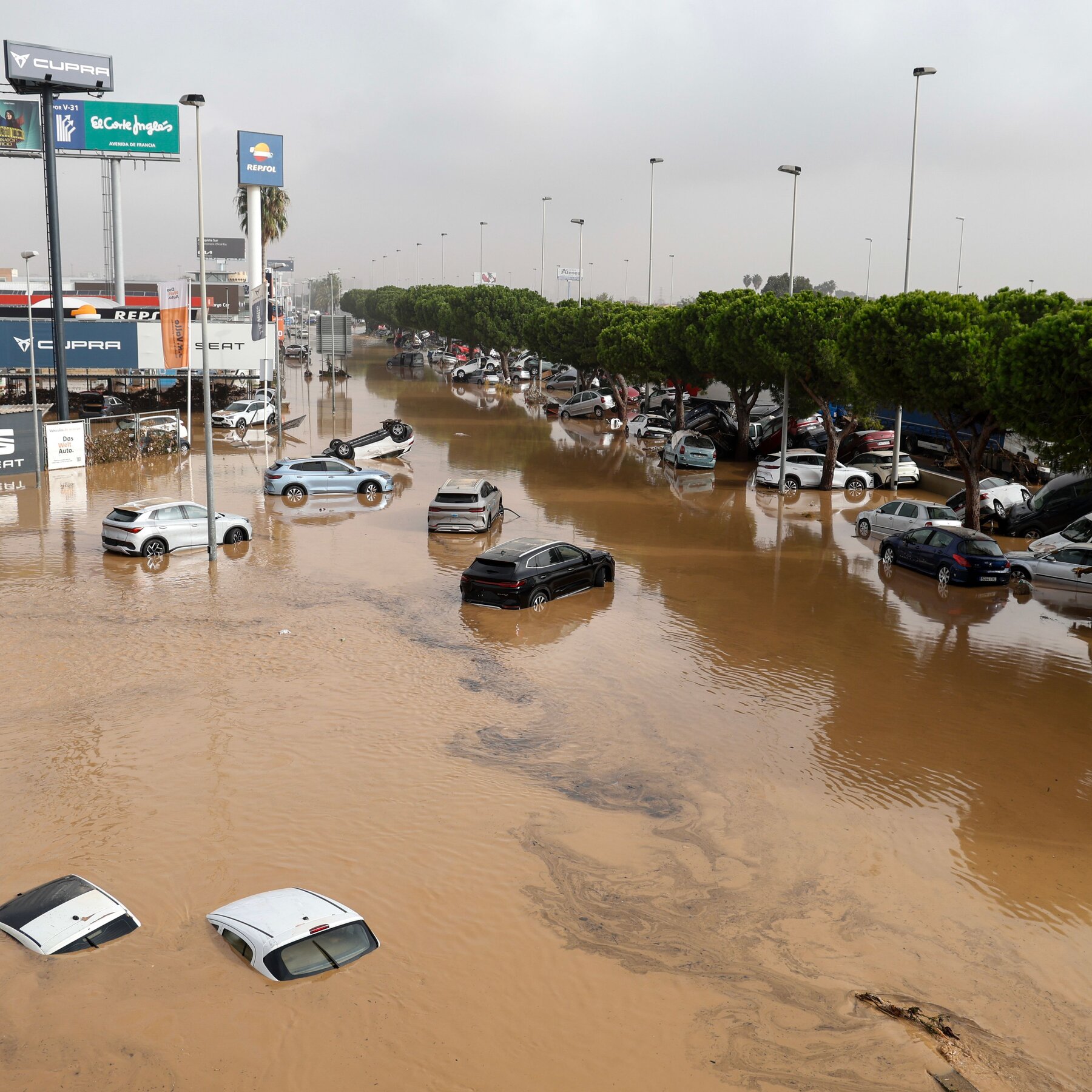 Flash Floods in Spain Kill Dozens: What to Know