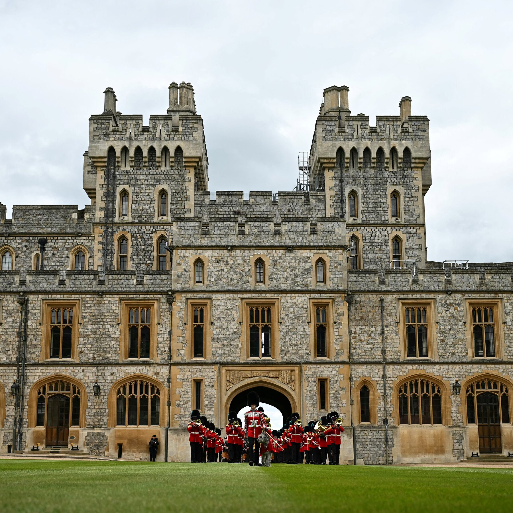 Burglars Break Into Windsor Castle Estate, Home of Prince William, Kate and Family