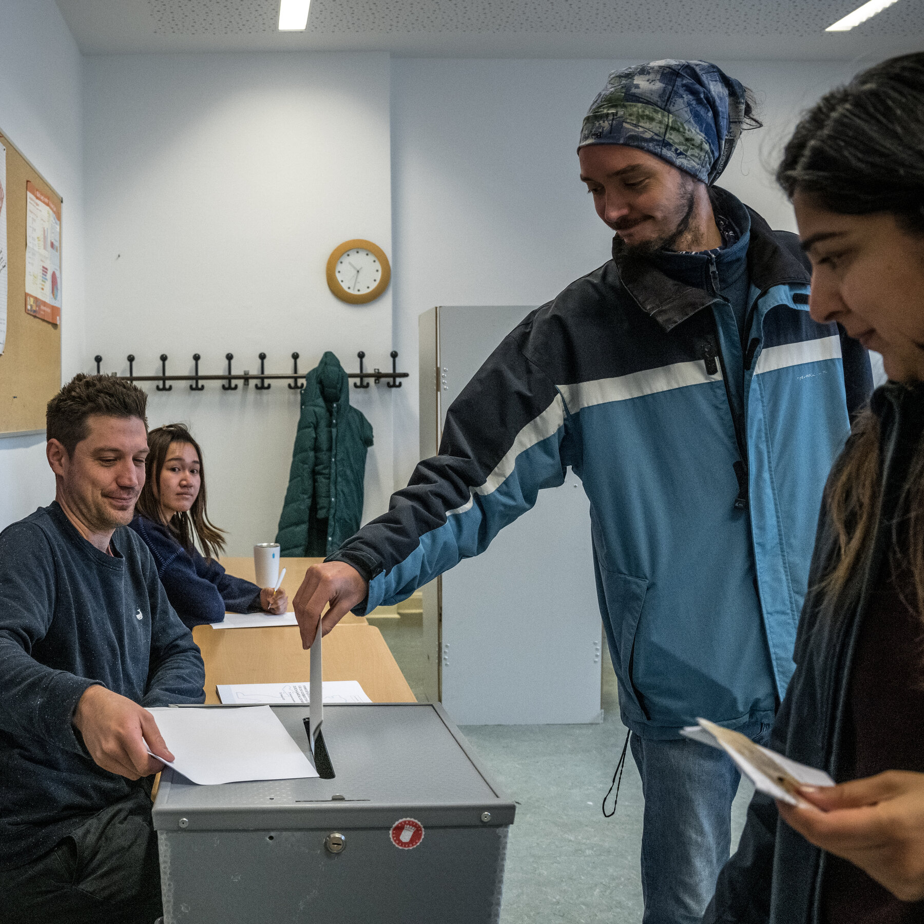 Live Updates: Germany Votes in High-Stakes Election